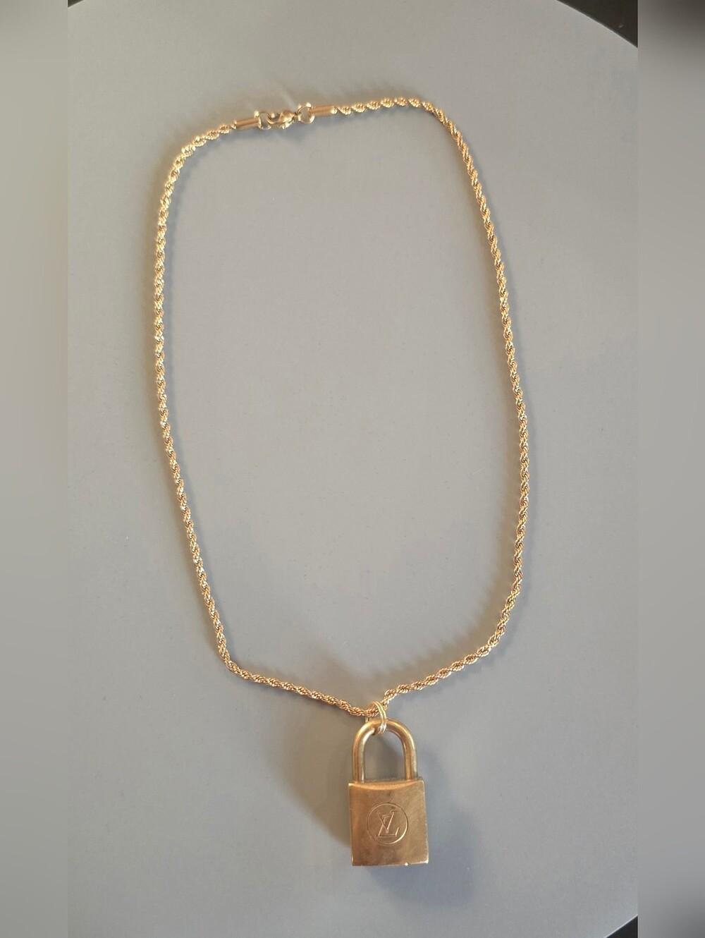 Authentic Vintage Louis Vuitton Lock On Unbranded 18kgold Plated Rope  Necklace